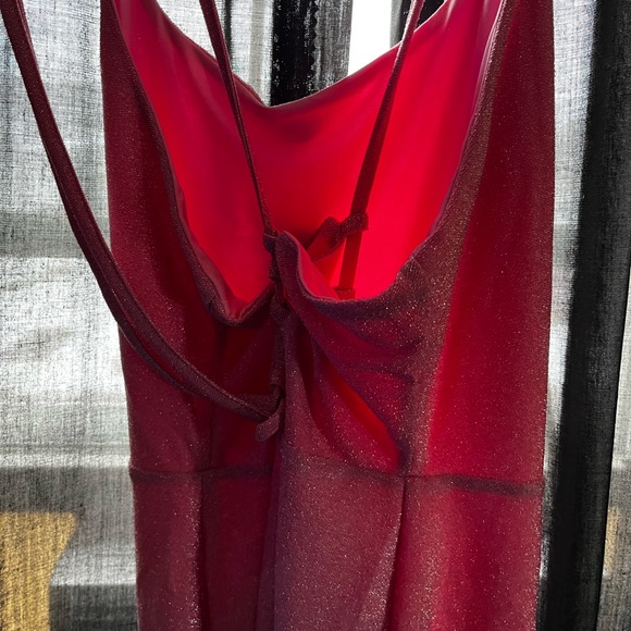 Dress - Picture 4 of 4